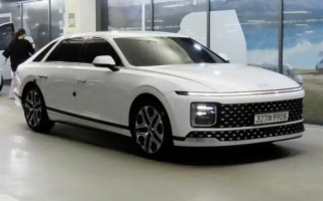 인천자동차중고 그랜저 (GN7) 가솔린 2.5 2WD 매물 사진 19 - 2023/07 69,738km